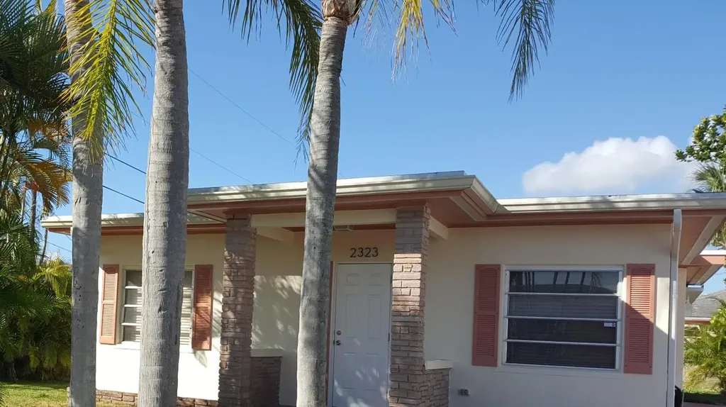 2323 Lake Shore Drive Riviera Beach FL 33404
