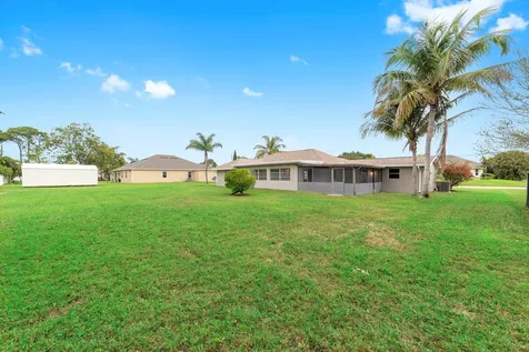 2124 SE Harlow Street Port St Lucie FL 34952