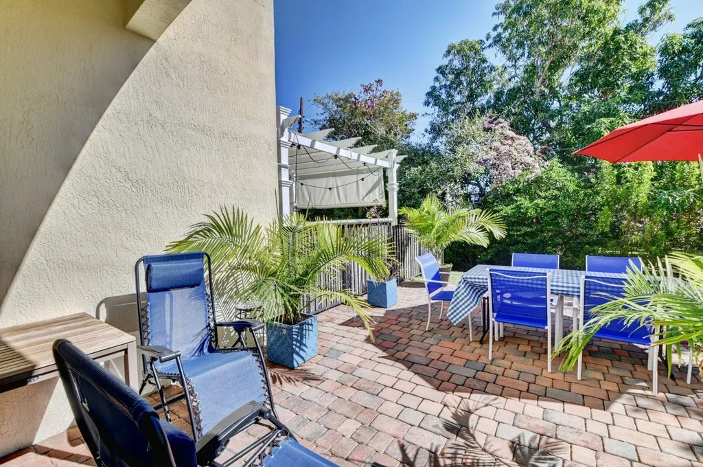 2617 Frederick Boulevard Delray Beach FL 33483