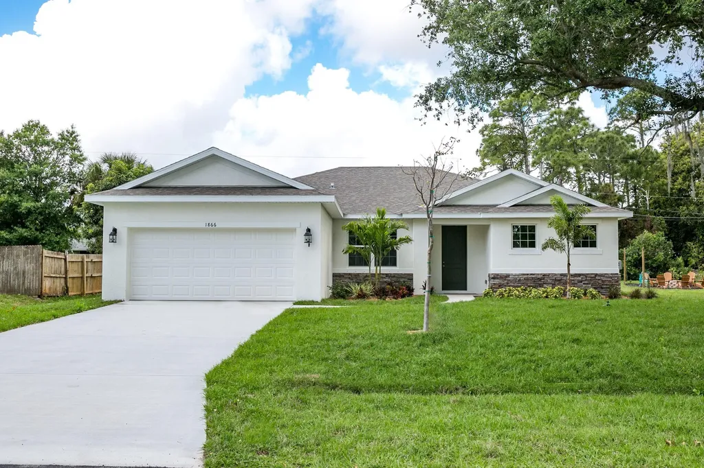 1866 SW Agnes Street Port St Lucie FL 34953