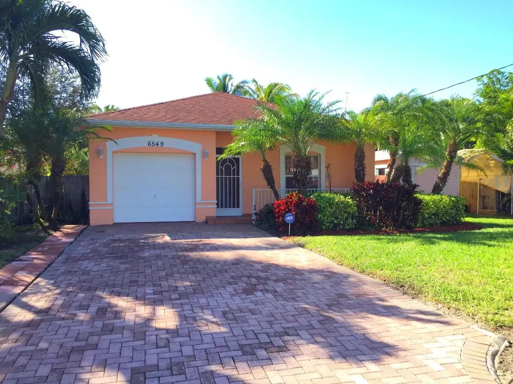 6549 Riparian Road Lake Worth FL 33462