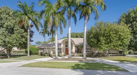 4905 Oxford Circle Boca Raton FL 33434
