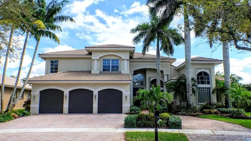 19492 Saturnia Lakes Drive Boca Raton FL 33498