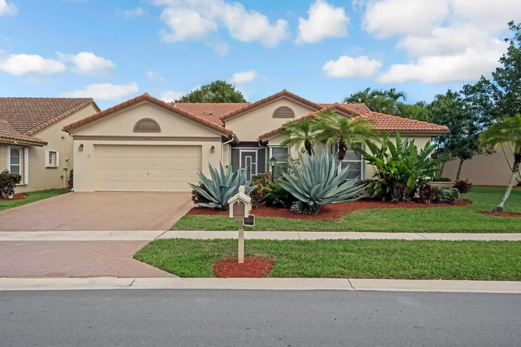 3973 Summer Chase Court Lake Worth FL 33467