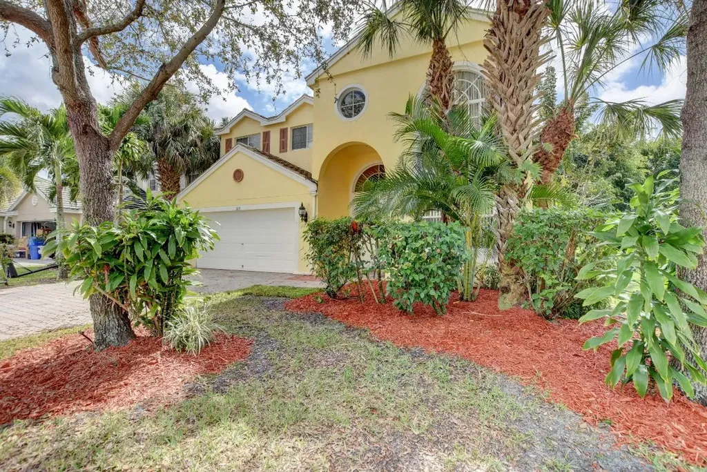 315 Berenger Walk Royal Palm Beach FL 33414