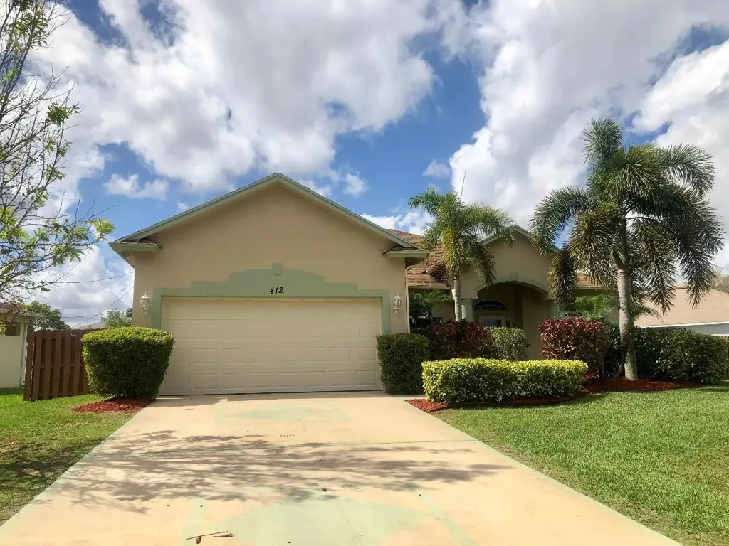 412 SW Cherryhill Road Port St Lucie FL 34953