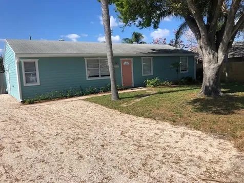 8768 SE Linda Drive Hobe Sound FL 33455