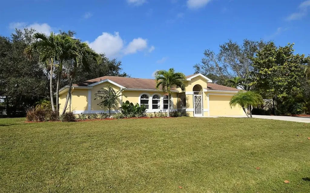 2714 NW Florida Avenue Stuart FL 34994