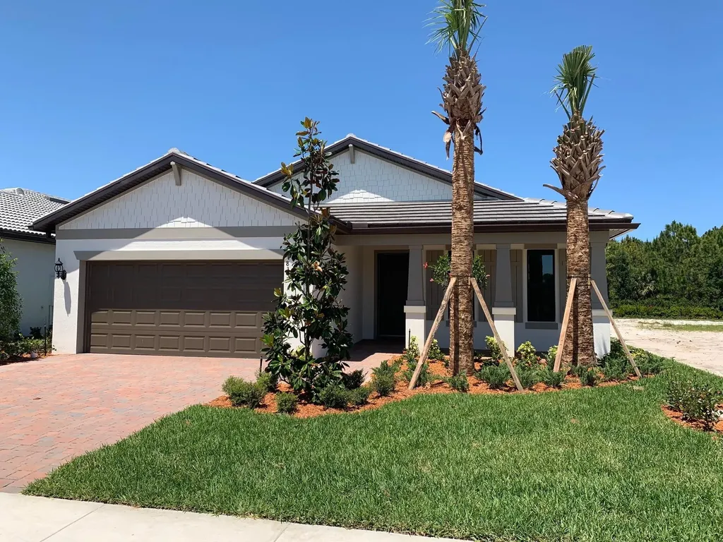 835 SE Villandry Way Port St Lucie FL 34984