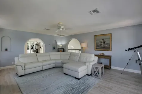 470 Mars Way Juno Beach FL 33408