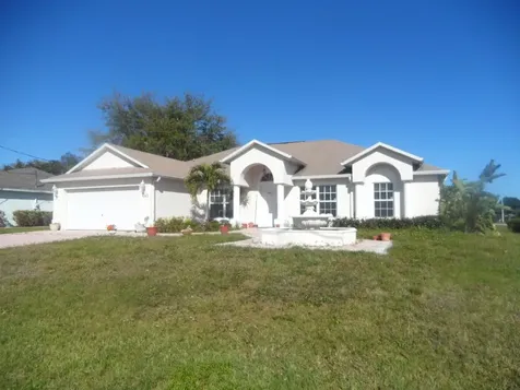 997 SW Curtis Street Port St Lucie FL 34983