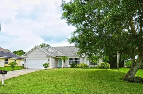 440 29th Court SW Vero Beach FL 32968