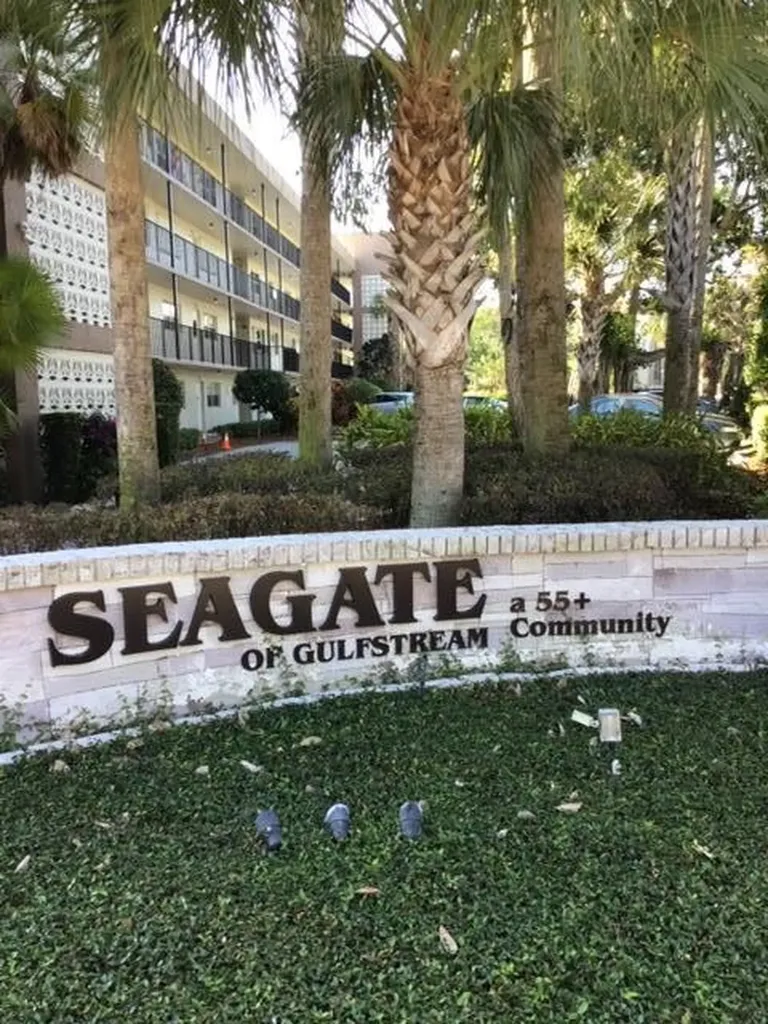 Boynton Beach FL 33435