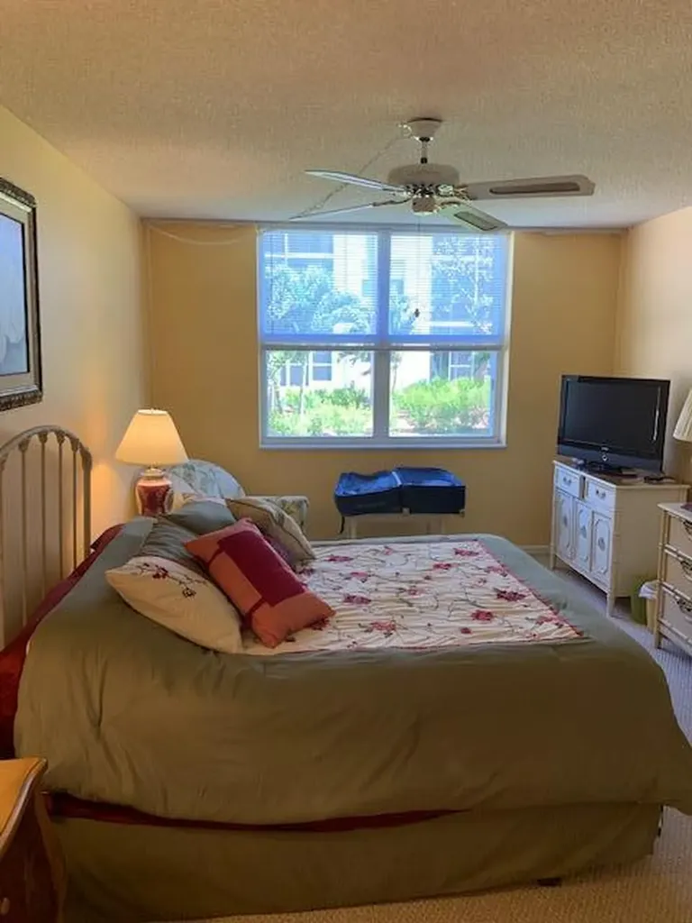 Boynton Beach FL 33435