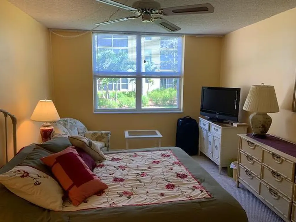 Boynton Beach FL 33435