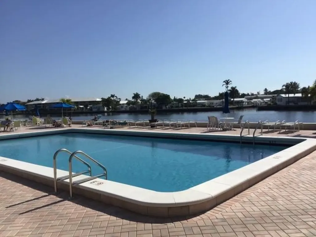 Boynton Beach FL 33435