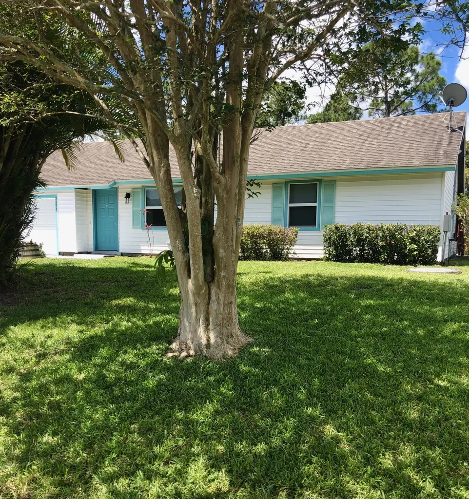 2394 SW Cooper Lane Port St Lucie FL 34984