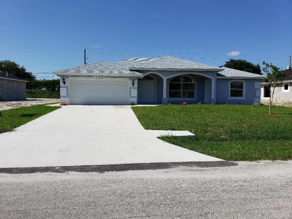 931 SW Janette Avenue Port St Lucie FL 34953
