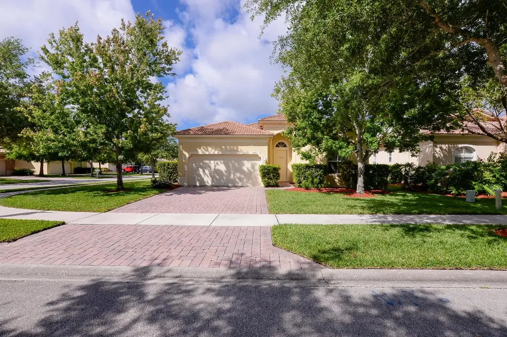 5701 Sterling Lake Drive Fort Pierce FL 34951