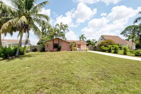 5095 Woodland Drive Delray Beach FL 33484