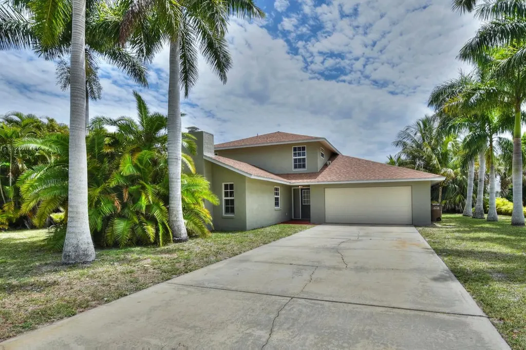 3001 SW 2nd Court Cape Coral FL 33914