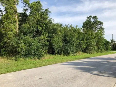 1989 SE Fairfield Street Port St Lucie FL 34983