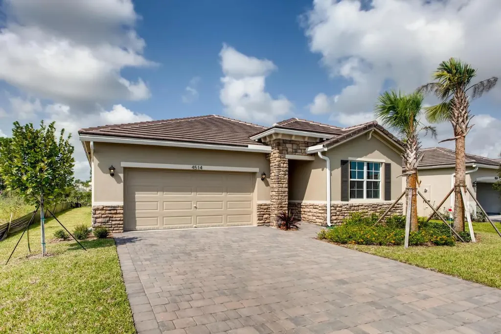 4514 NW King Court Jensen Beach FL 34957