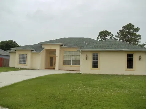 4070 SW Haycroft Street Port St Lucie FL 34953
