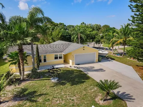 218 Infanta Avenue Royal Palm Beach FL 33411