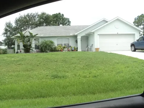 628 NW Treemont Avenue Port St Lucie FL 34983