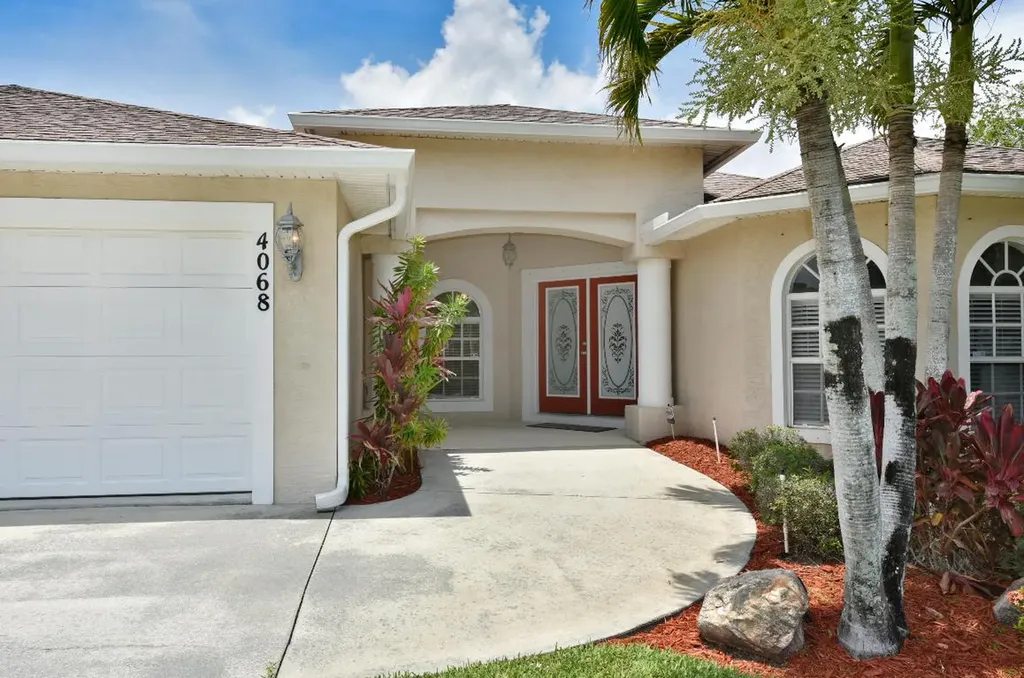 4068 SW Halcomb Street Port St Lucie FL 34953