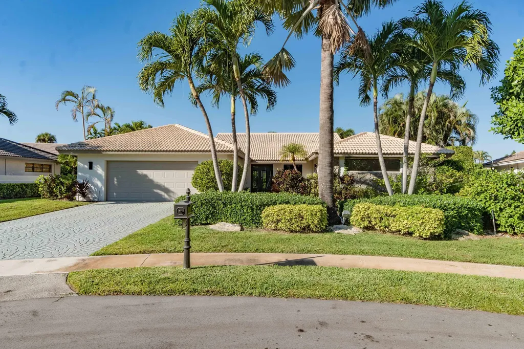 16852 Silver Oak Court Delray Beach FL 33445