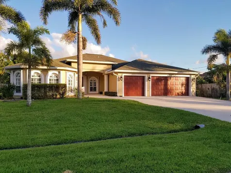 1238 SW Ingrassina Avenue Port St Lucie FL 34953