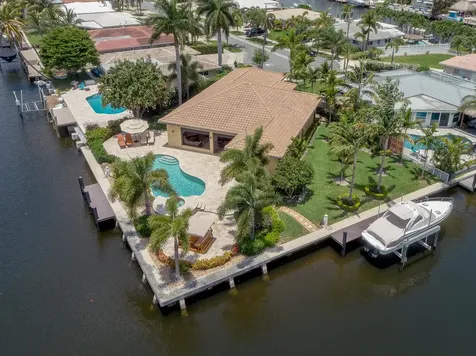386 SE 3rd Court Pompano Beach FL 33060