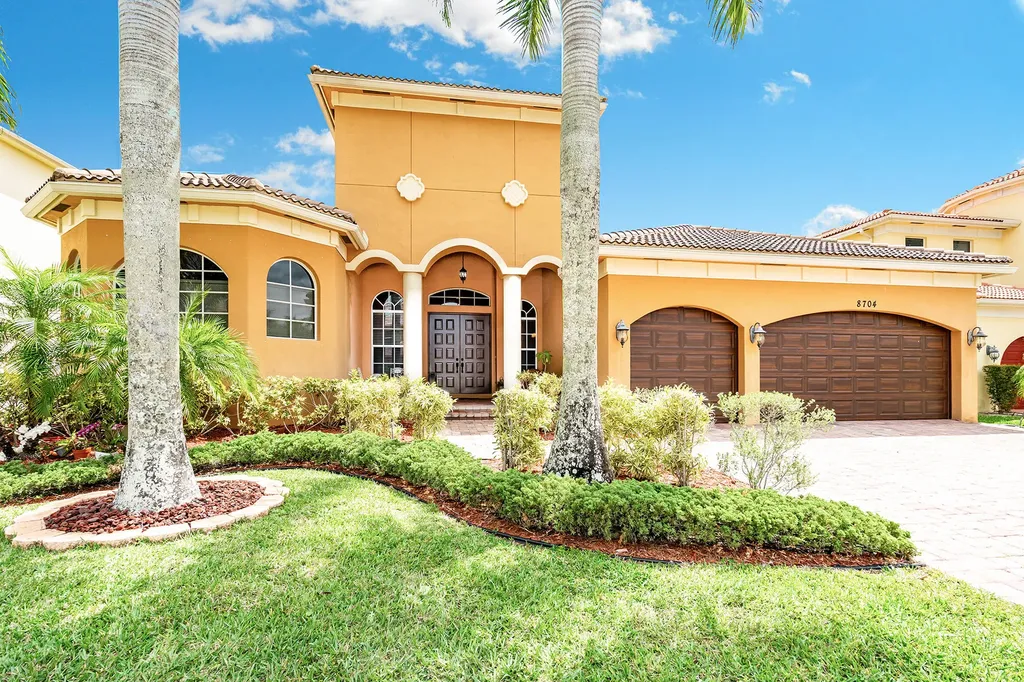 8704 Club Estates Way Lake Worth FL 33467