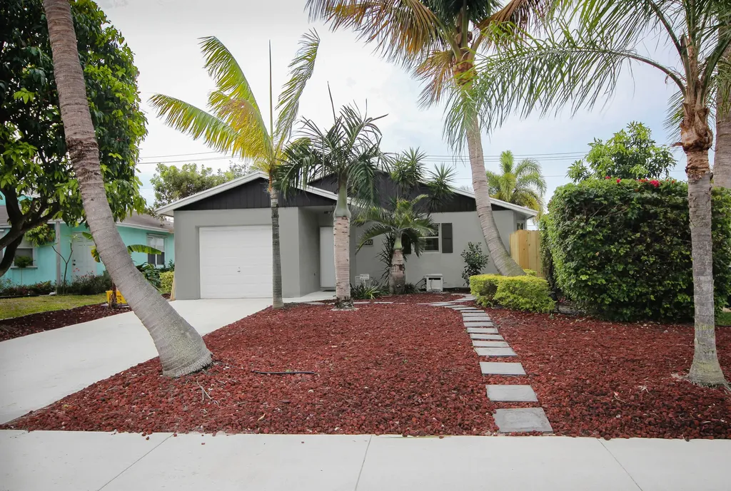 840 NW 1st Avenue Boynton Beach FL 33426