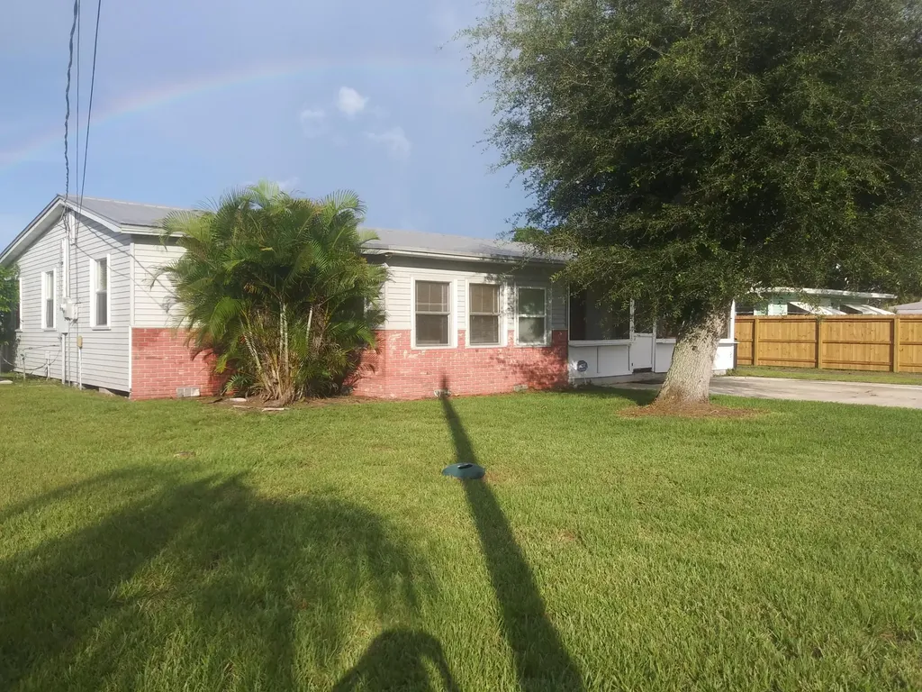 6429 SE Lake Circle Drive Stuart FL 34997