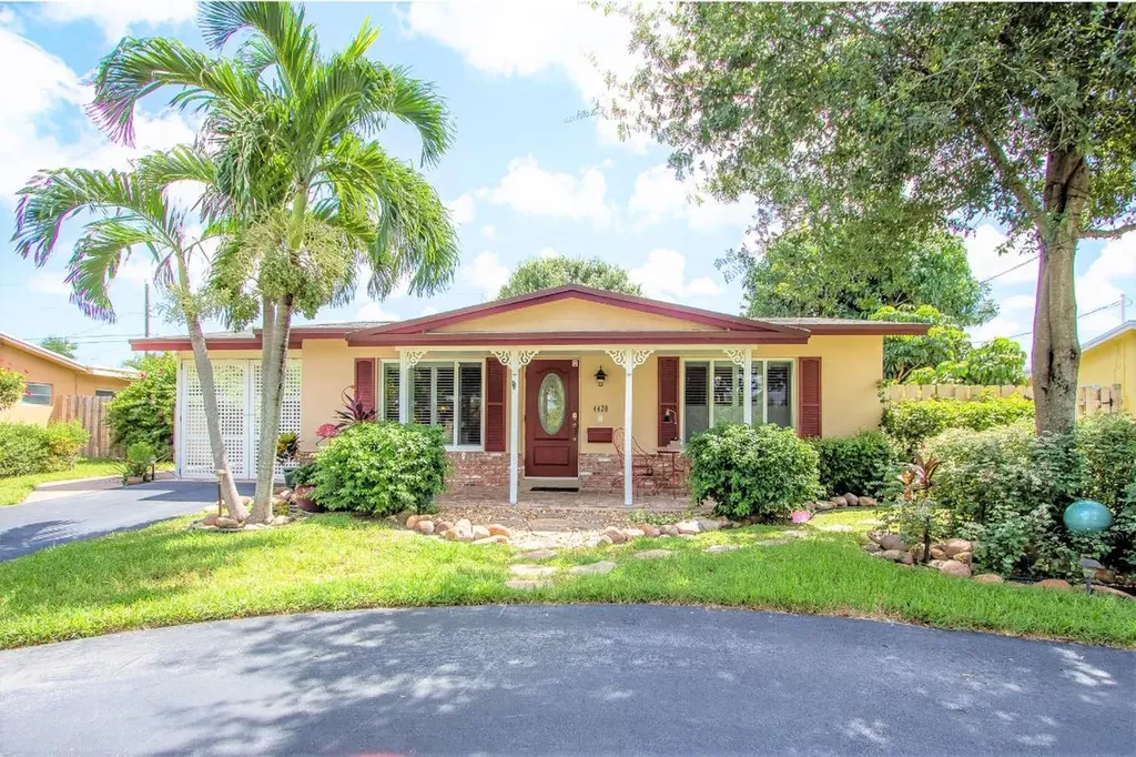 4470 NW 18th Avenue Oakland Park FL 33309