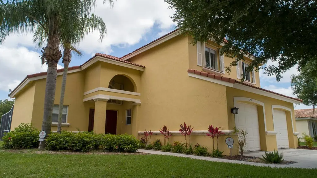6751 Lake Nona Place Lake Worth FL 33463