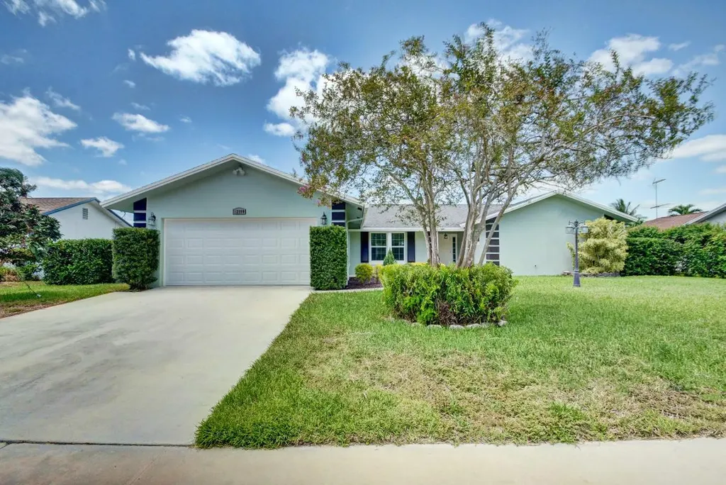 12900 Guilford Circle Wellington FL 33414