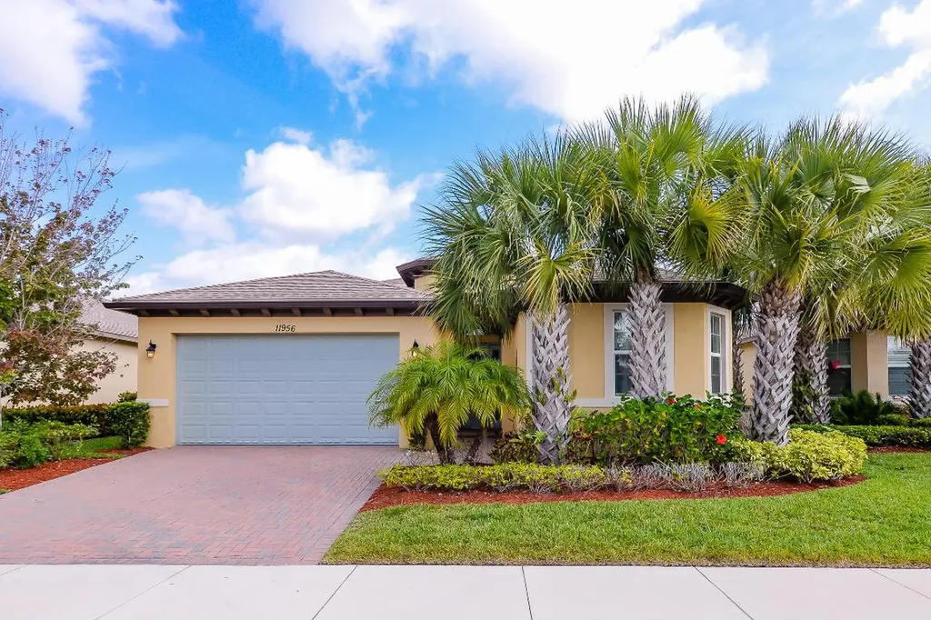 11956 SW Crestwood Circle Port St Lucie FL 34987