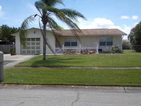 314 NE Camelot Drive Port St Lucie FL 34983