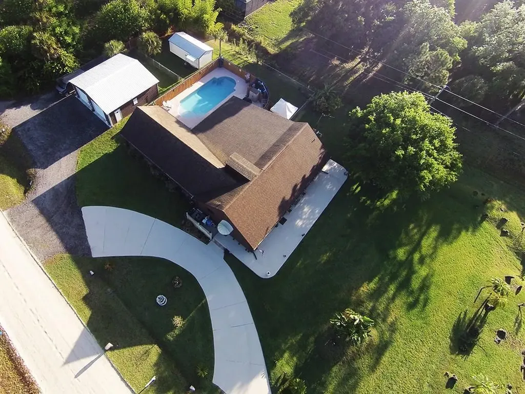 9990 81st Street Vero Beach FL 32967