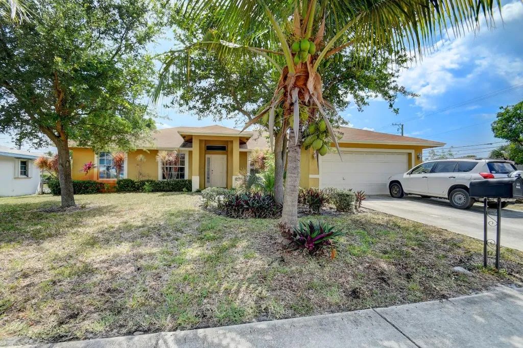 145 SW 5th Avenue Delray Beach FL 33444