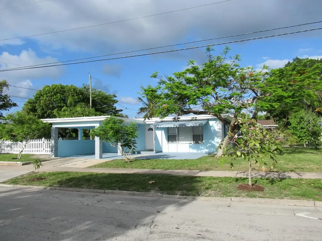1320 Crestwood Boulevard Lake Worth Beach FL 33460