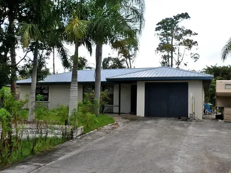 1672 SW Schleicher Lane Port St Lucie FL 34984