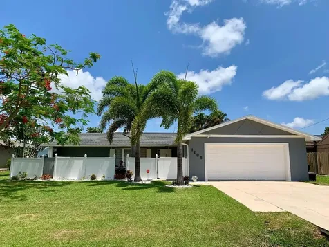1185 SE Mendavia Avenue Port St Lucie FL 34952