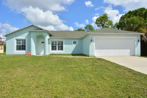 473 SW Kaabe Avenue Port St Lucie FL 34953