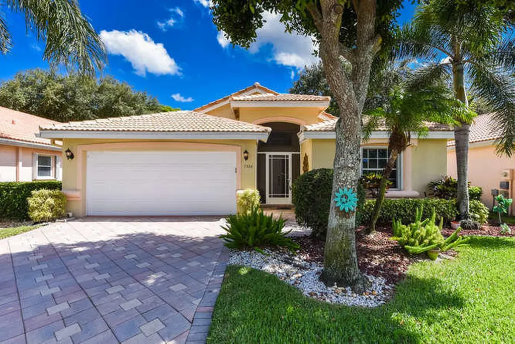 7384 Lugano Drive Boynton Beach FL 33437