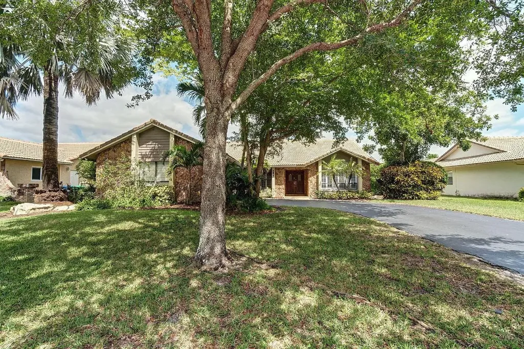 4833 NW 92nd Terrace Coral Springs FL 33067